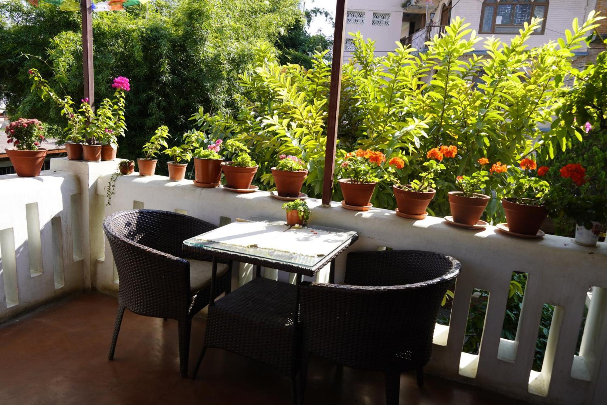 Cocina Mitho Chha Bnb Kathmandu Exterior foto