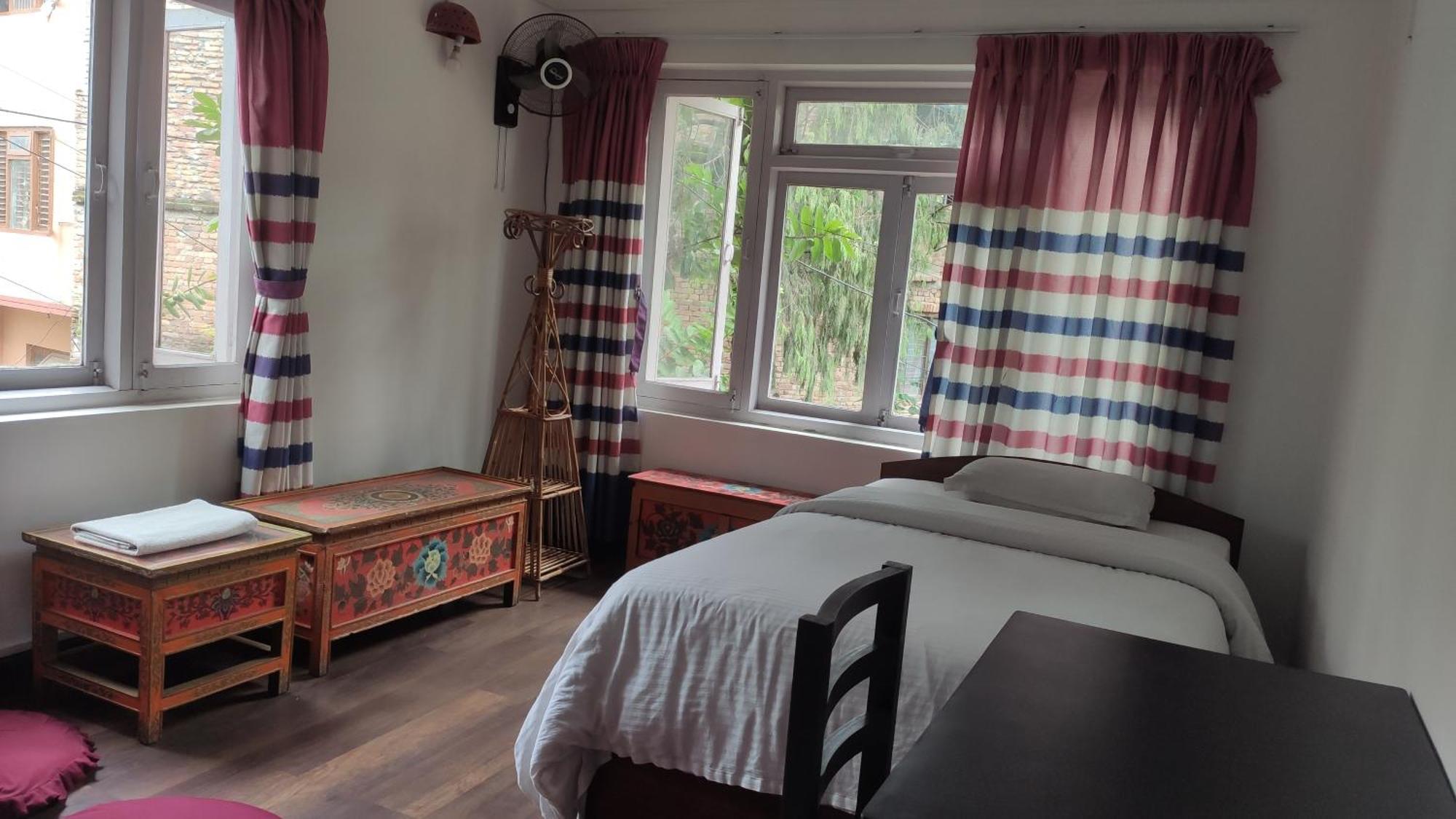 Cocina Mitho Chha Bnb Kathmandu Exterior foto
