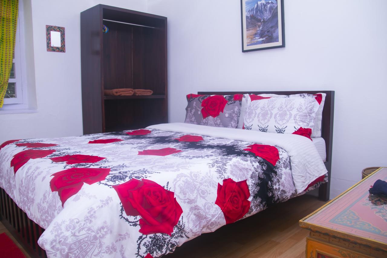 Cocina Mitho Chha Bnb Kathmandu Exterior foto